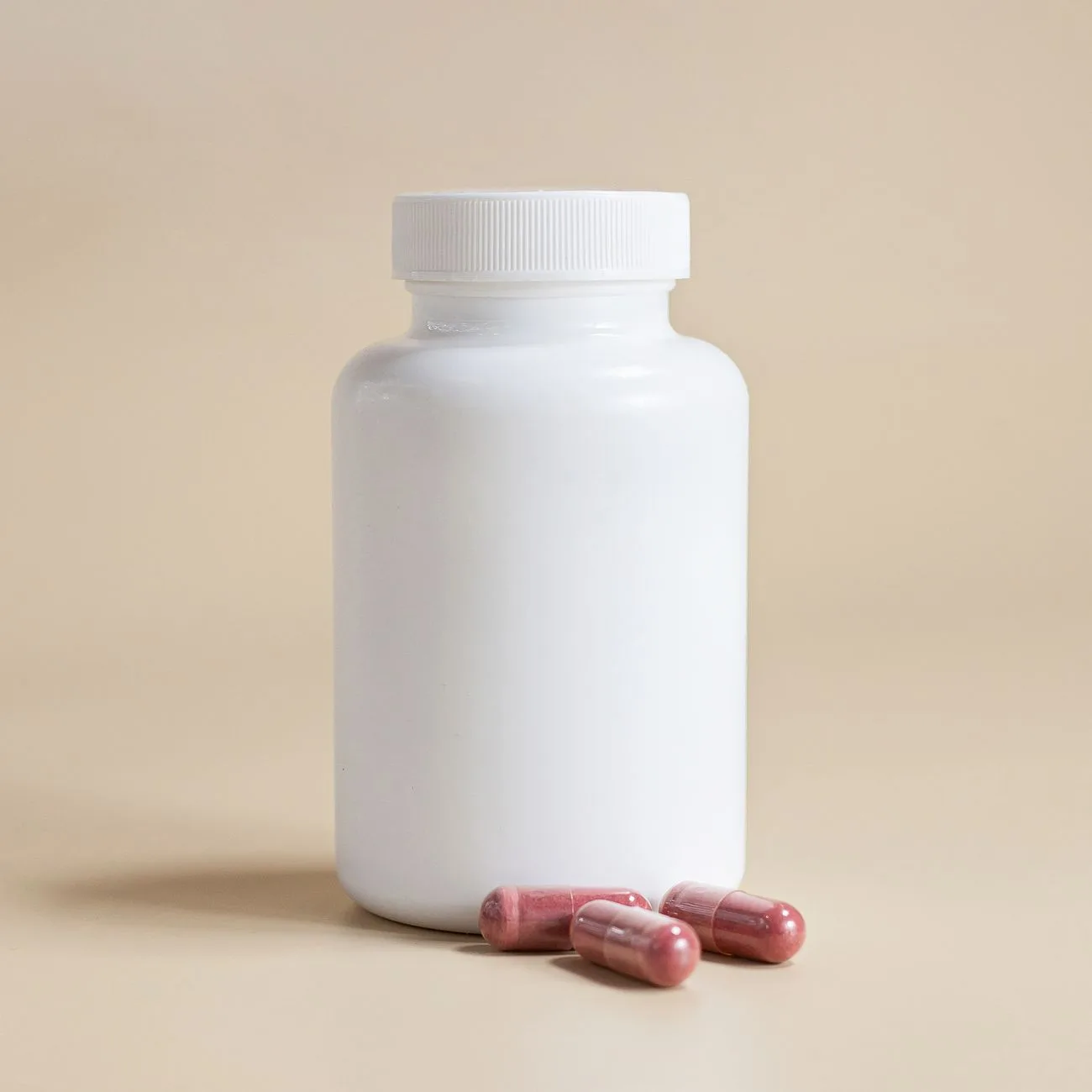 B12 vitamini takviyesi kapsülleri
